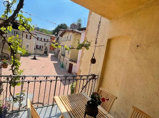 Tipica Casa Ticinese A Carona * ルガーノ